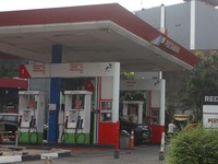 Tertarik Buka SPBU Pertamina-Shell-AKR? Siapkan Duit Segini