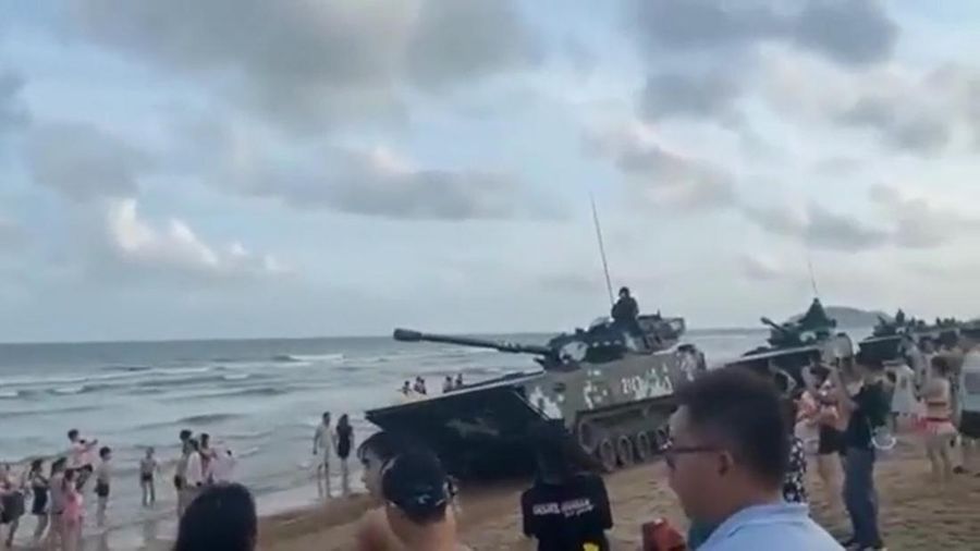 Tank China (EYEPRESS via Reuters TV)