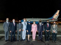 Bikin Gonjang-Ganjing AS-China, Potret Pelosi Tiba di Taiwan