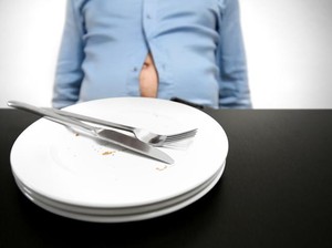 Hindari 6 Kesalahan Pola Makan Ini Agar Tahan Puasa sampai Maghrib