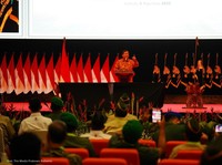 Kelakar Prabowo di Depan Luhut: Lapor Komandan, Situasi Aman!