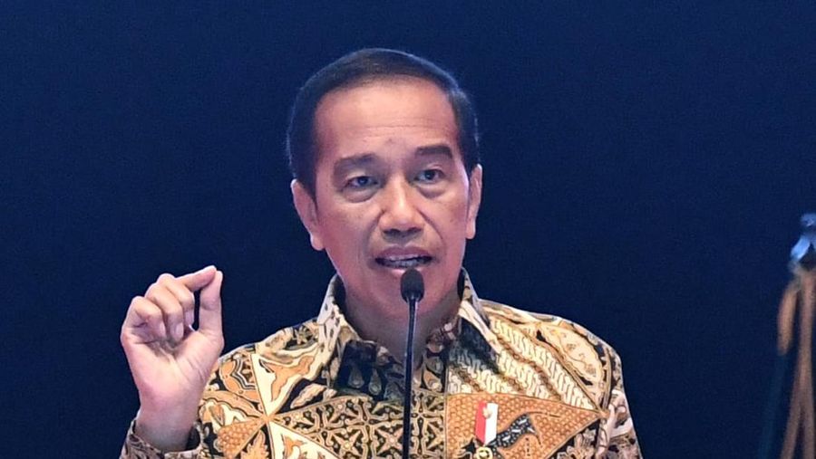 Presiden Joko Widodo dalam sambutannya saat secara resmi membuka Silaturahmi Nasional (Silatnas) Persatuan Purnawirawan TNI AD (PPAD) Tahun 2022 yang digelar di Sentul International Convention Center (SICC), Kabupaten Bogor, pada Jumat, 5 Agustus 2022. (Foto: Kris - Biro Pers Sekretariat Presiden)