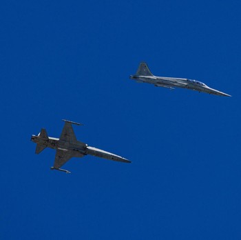 Siap Perang Lawan China, Jet Tempur Taiwan Lepas Landas