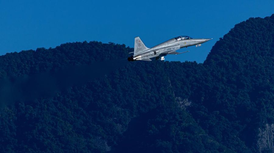 TAITUNG, TAIWAN - AUGUST 06: A Taiwanese F-5 fighter jet is seen after taking off from Chihhang Air Base on August 06, 2022 in Taitung, Taiwan. Taiwan remained tense after U.S. Speaker of the House Nancy Pelosi (D-CA) visited earlier this week, as part of a tour of Asia aimed at reassuring allies in the region. China has been conducting live-fire drills in waters close to those claimed by Taiwan in response. (Photo by Annabelle Chih/Getty Images)