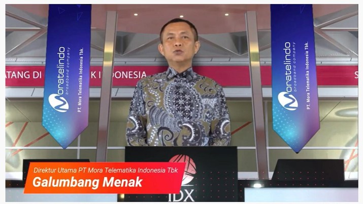 Direktur Utama MORA Galumbang Menak Saat Pecatatan perdana Mora Telematika Indonesia (MORA) di BEI. (Tangkapan Layar)