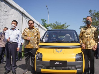 Mobil Listrik Melenggang, Begini Ambisi Pemerintah