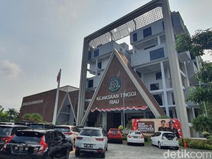 3 Pejabat Utama BRK Syariah Diperiksa Kejati Riau Terkait Income Smoothing