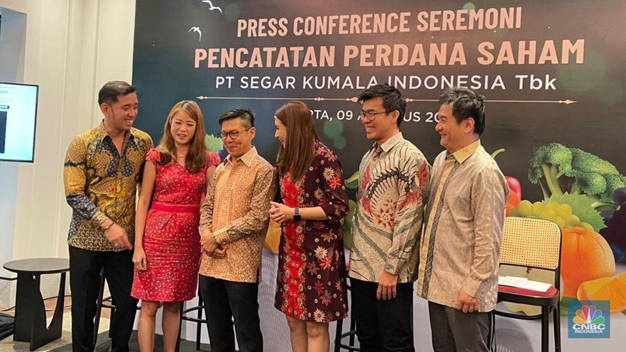 Pencatatan Perdana Saham PT Segar Kumala Indonesia Tbk (BUAH). (CNBC Indonesia/ Teti Purwanti)