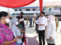 Jokowi Bawa Kabar Bahagia Buat Penerima Bansos, Simak!