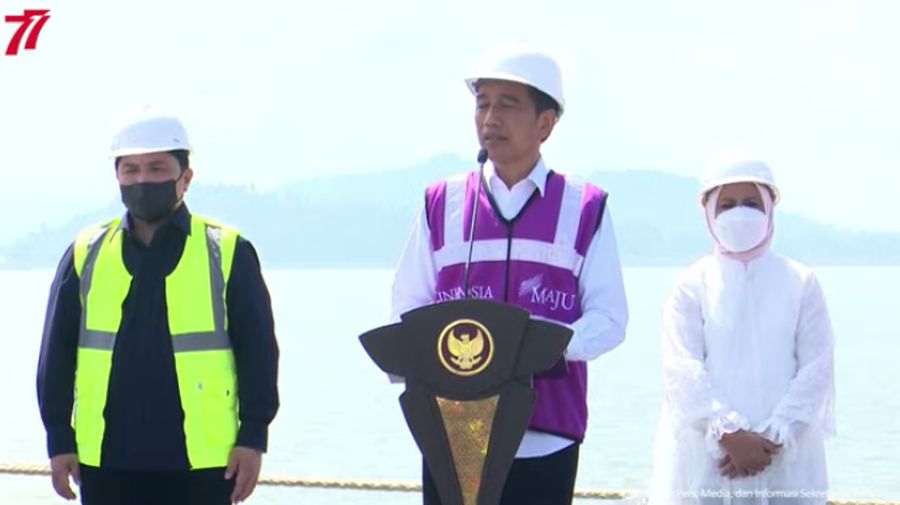 Presiden Joko Widodo (Jokowi) Saat Melakukan Peresmian Terminal Kijing Pelabuhan Pontianak, Kab. Mempawah, Selasa (9/8/2022). (Tangkapan Layar via Youtube Sekretariat Presiden)