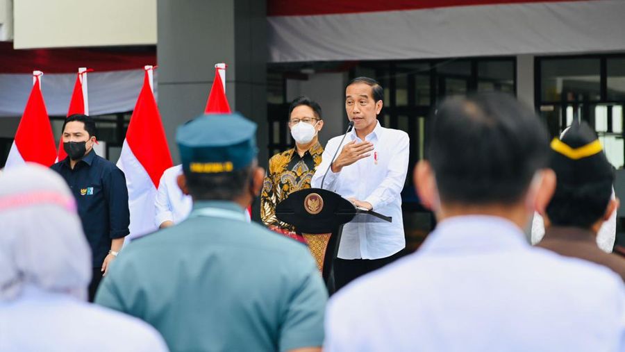 Presiden Joko Widodo (Jokowi) saat meninjau sekaligus meresmikan Tower A dan B RSUD dr. Soedarso di Kota Pontianak, Provinsi Kalimantan Barat, pada Selasa (9/8/2022). (Foto: Laily Rachev - Biro Pers Sekretariat Presiden)