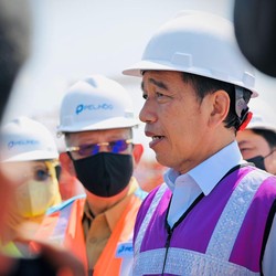 Jokowi Risau Soal Subsidi BBM: Kalau APBN Gak Kuat Gimana?
