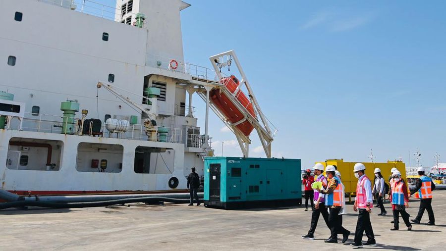 Presiden Joko Widodo meresmikan pembangunan Terminal Kijing Pelabuhan Pontianak yang terletak di Kabupaten Mempawah, Provinsi Kalimantan Barat, pada Selasa (9/8/2022).  (Foto: Laily Rachev - Biro Pers Sekretariat Presiden)