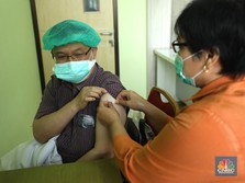 Vaksin Booster ke-2 Mulai Marak, Para Nakes Duluan