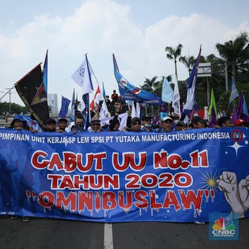 Massa Buruh 'Serbu' DPR, Ternyata Ini Biang Keroknya