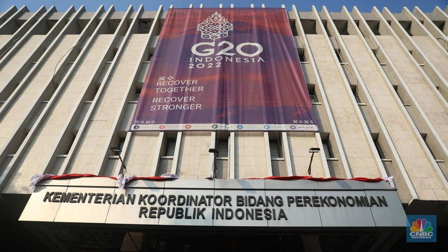 Kantor Kementerian Koordinator Bidang Perekonomian, Jakarta, Rabu (10/8/2022). (CNBC Indonesia/ Muhammad Sabki)