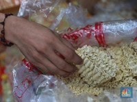 Jangan Konsumsi 7 Makanan ini Bersama Mie Instan