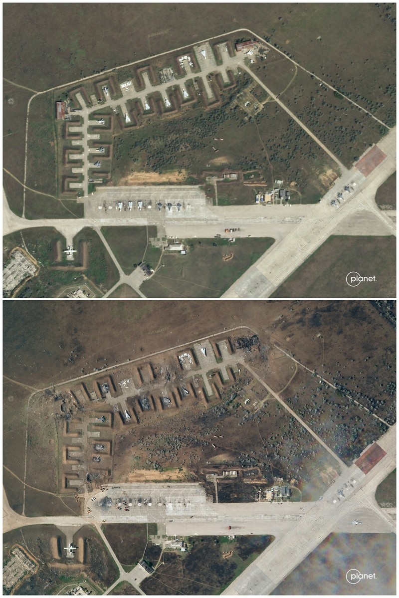 Foto kombinasi menunjukkan gambar satelit pangkalan udara Saky di Crimea, Selasa (9/8/2022) dan setelah serangan pada 10 Agustus 2022. (Planet Labs PBC/Handout via REUTERS)