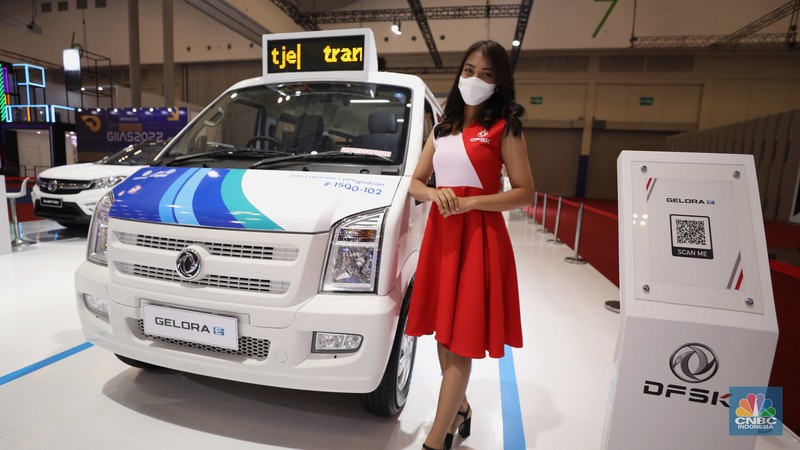 Angkutan umum DFSK Gelor E di ajang Gakindo Indonesia Internasional Auto Show (GIIAS) 2022 di Tangerang, Banten., Kamis (11/8/2022). (CNBC Indonesia/ Tri Susilo)