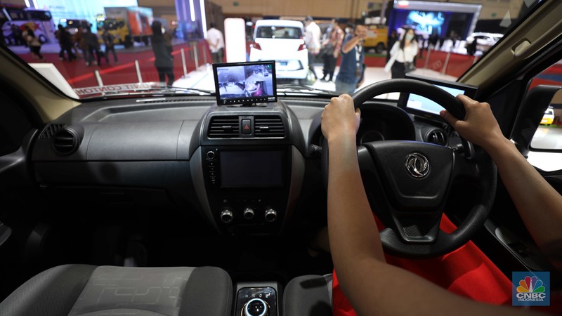 Angkutan umum DFSK Gelor E di ajang Gakindo Indonesia Internasional Auto Show (GIIAS) 2022 Angkutan umum DFSK Gelor E di ajang Gakindo Indonesia Internasional Auto Show (GIIAS) 2022 di Tangerang, Banten., Kamis (11/8/2022). (CNBC Indonesia/ Tri Susilo)