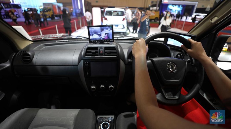 Angkutan umum DFSK Gelor E di ajang Gakindo Indonesia Internasional Auto Show (GIIAS) 2022 di Tangerang, Banten., Kamis (11/8/2022). (CNBC Indonesia/ Tri Susilo)