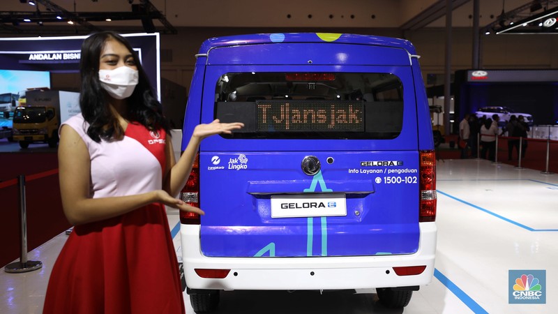 Angkutan umum DFSK Gelor E di ajang Gakindo Indonesia Internasional Auto Show (GIIAS) 2022 Angkutan umum DFSK Gelor E di ajang Gakindo Indonesia Internasional Auto Show (GIIAS) 2022 di Tangerang, Banten., Kamis (11/8/2022). (CNBC Indonesia/ Tri Susilo)
