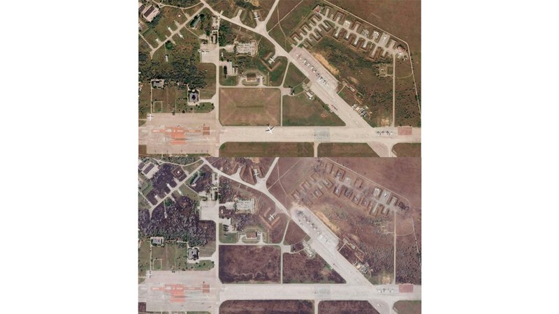 Gambar satelit yang disediakan oleh Maxar Technologies imenunjukkan pesawat di Pangkalan Udara Saki (atas) di Semenanjung Crimea, Senin (16/5/2022) dan setelah ledakan di sana Rabu, (10/8/2022).  (Satellite image ©2022 Maxar Technologies via AP)