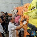 Zulhas Bakar Baju Segudang, Nilainya Miliaran! Ada Apa?