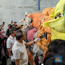 Zulhas Bakar Baju Hingga Miliaran Rupiah, Ini Kata Pengusaha