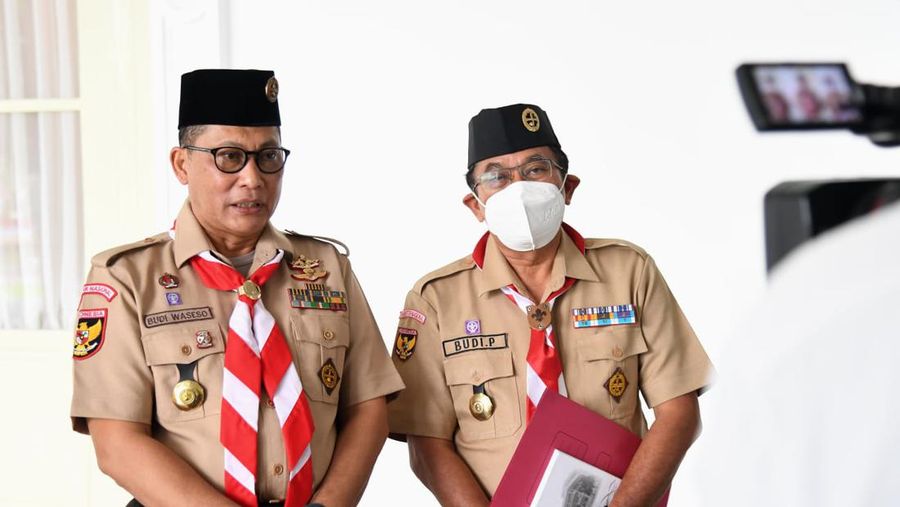 Presiden Joko Widodo menerima kunjungan perwakilan Kwartir Nasional (Kwarnas) Gerakan Pramuka, pada Jumat, 12 Agustus 2022 Presiden Joko Widodo menerima kunjungan perwakilan Kwartir Nasional (Kwarnas) Gerakan Pramuka, pada Jumat, 12 Agustus 2022, di Istana Merdeka, Jakarta. (Foto: Lukas - Biro Pers Sekretariat Presiden)