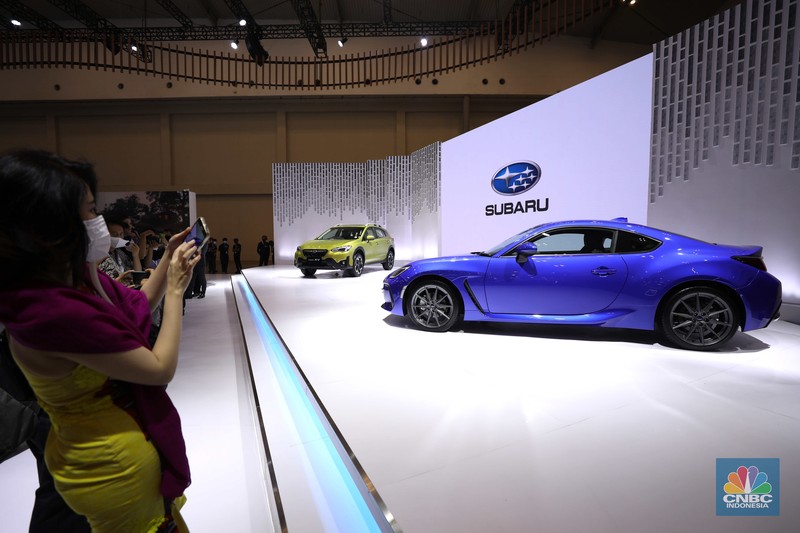 Subaru XV (kiri) dan Subaru BRZ (kanan) dalam ajang Pameran Gaikindo Indonesia International Auto Show (GIIAS) 2022 Subaru XV (kiri) dan Subaru BRZ (kanan) dalam ajang Pameran Gaikindo Indonesia International Auto Show (GIIAS) 2022 di Indonesia Convention Exhibition (ICE)- BSD, Tangerang, Banten, Kamis (11/8/2022). (CNBC Indonesia/ Tri Susilo)
