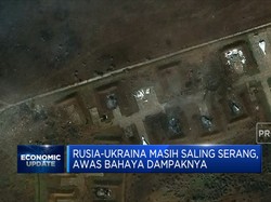 Ukraina Serang Pangkalan Udara Rusia, Ini Kata Putin