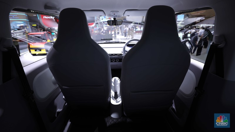 Wuling Air ev di GIIAS 2022 Wuling Air ev Motors di gelaran GAIKINDO Indonesia International Auto Show (GIIAS) 2022 di Tangerang, Banten, Kamis (11/8/2022). (CNBC Indonesia/ Tri Susilo)