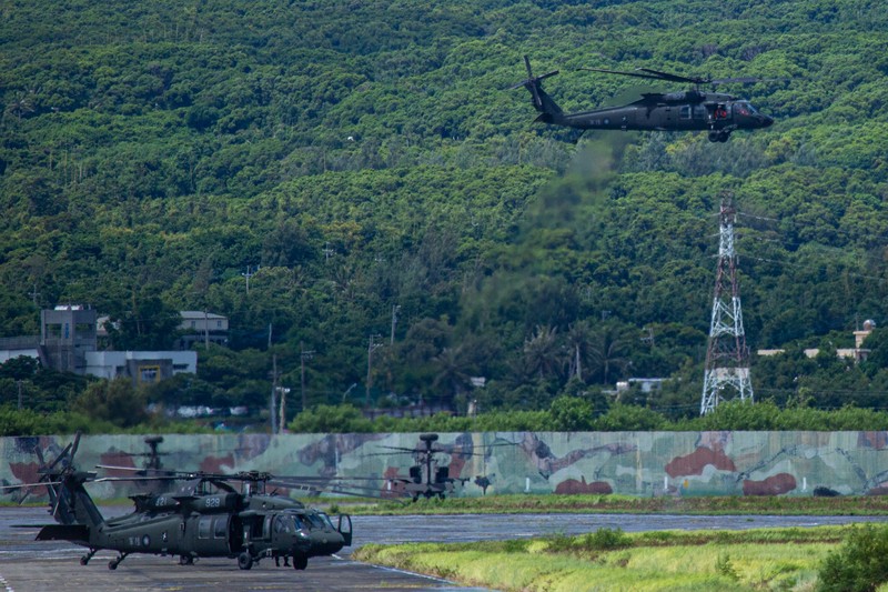 Militer Taiwan mengadakan latihan tempur. (REUTERS/TAIWAN MILITARY NEWS AGENCY) Militer Taiwan mengadakan latihan tempur. (REUTERS/TAIWAN MILITARY NEWS AGENCY)