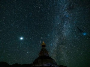 Ada Fenomena Black Moon di Agustus 2025, Apa Itu dan Kapan?