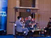 Ketika Ganjar Pranowo Belajar NFT dari Ghozali