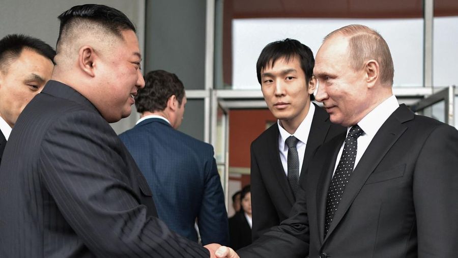 Russian President Vladimir Putin sees North Korean leader Kim Jong Un off following their talks at the Far Eastern Federal University campus on Russky island in the far-eastern Russian port of Vladivostok on April 25, 2019. (Photo by Alexey NIKOLSKY / SPUTNIK / AFP)        (Photo credit should read ALEXEY NIKOLSKY/AFP via Getty Images)