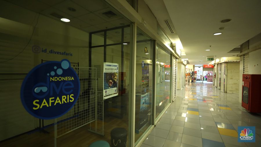 Suasana Plaza Semanggi, Jakarta, Senin (15/8/2022). (CNBC Indonesia/ Tri Susilo)
