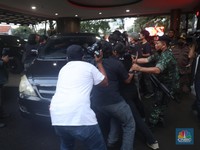 Ditahan! Surya Darmadi Dibawa Keluar Diam-diam dari Kejagung