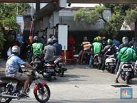 Kata DPR: Harga BBM Pertalite Naik 30% Jadi Rp10.000/Liter