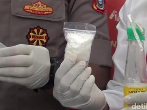 Polisi Gerebek 2 Pria-Wanita Lagi Pesta Narkoba di Kos Toba