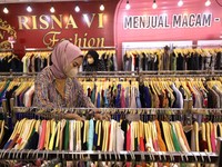 Pakaian Bekas Impor Zara Cs Kini Dijual di Mal DKI