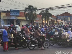 Menunggu Pembangunan Flyover Gedangan Sidoarjo