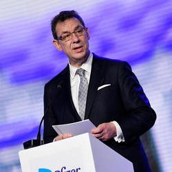 Haduh, CEO Pfizer Positif Covid-19