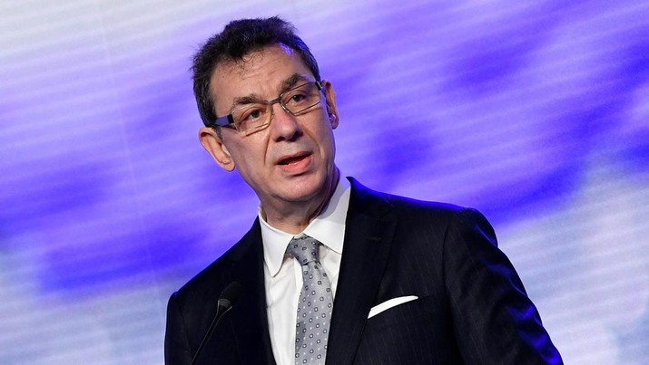FILE PHOTO: Pfizer CEO Albert Bourla addresses a press conference after a visit to oversee the production of the Pfizer-BioNtech COVID-19 vaccine at the factory of U.S. pharmaceutical company Pfizer in Puurs, Belgium April 23, 2021. John Thys /Pool via REUTERS/File Photo