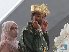 Jokowi Punya Tim Seleksi Baju Adat, Bagaimana dengan Iriana?