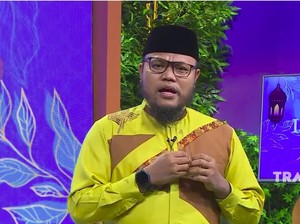 Kata Ustaz: Jangan Remehkan Kekuatan Firasat Istri yang Rajin Ibadah