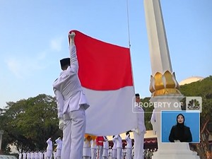 Detik-detik Penurunan Bendera Merah Putih di Istana Negara