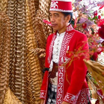 Presiden Jokowi Kenakan Baju Adat Buton pada HUT RI ke-77