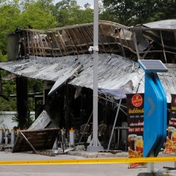 Mencekam, 17 Bom dan Pembakaran Serang Thailand